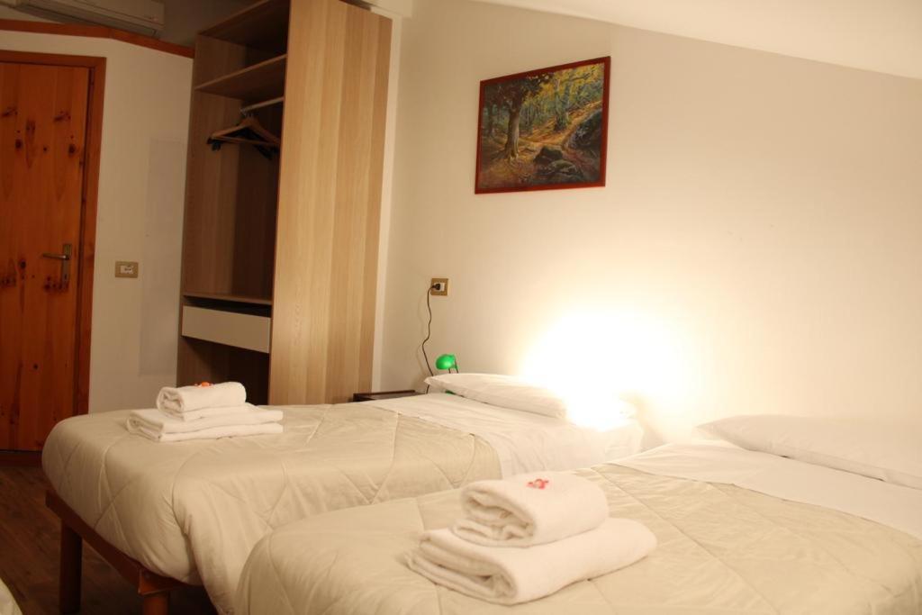 Hotel Al Verde Mandello del Lario Ngoại thất bức ảnh