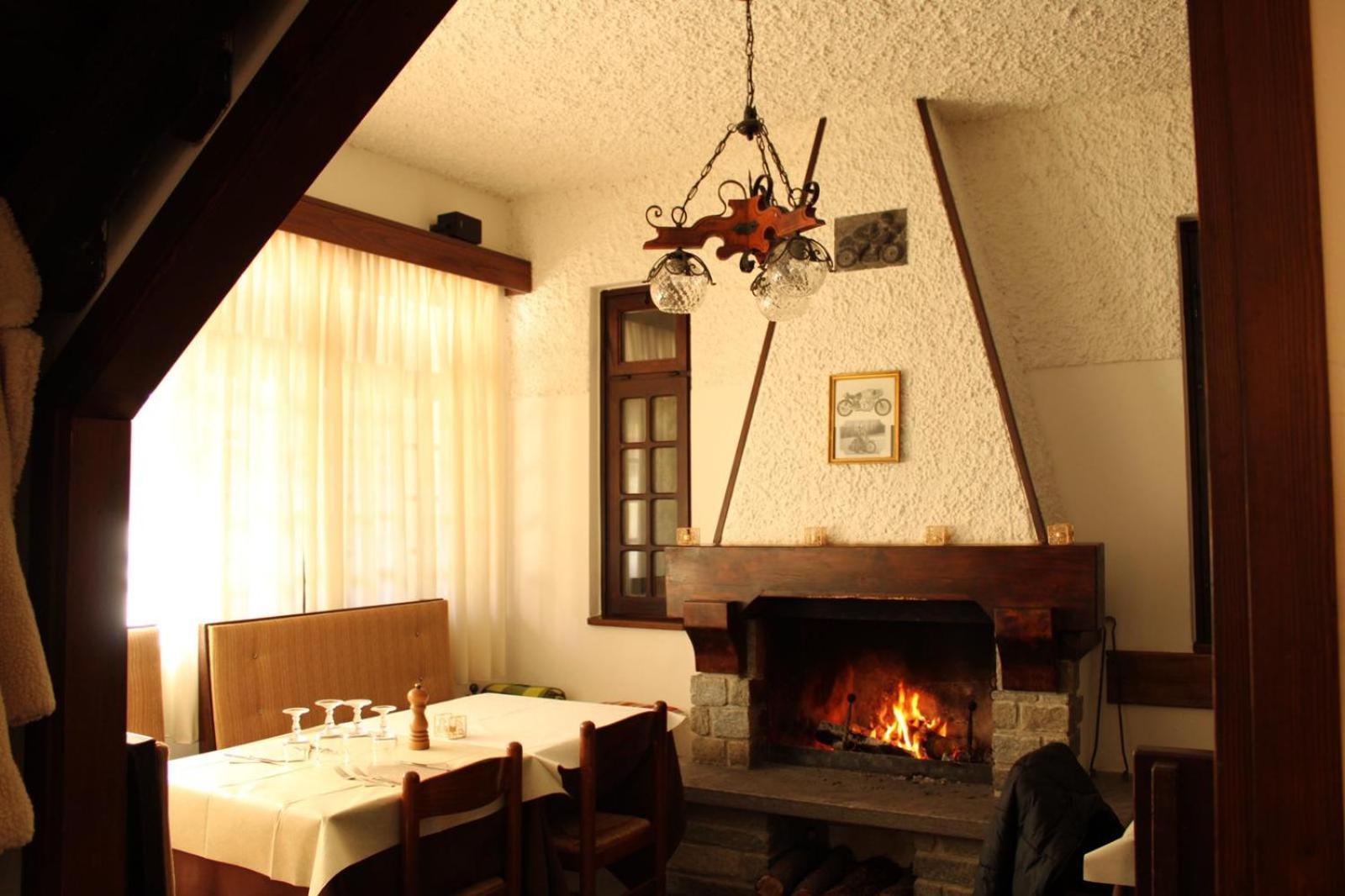 Hotel Al Verde Mandello del Lario Ngoại thất bức ảnh