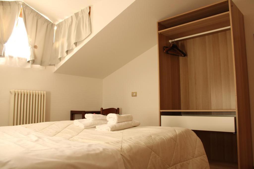 Hotel Al Verde Mandello del Lario Ngoại thất bức ảnh