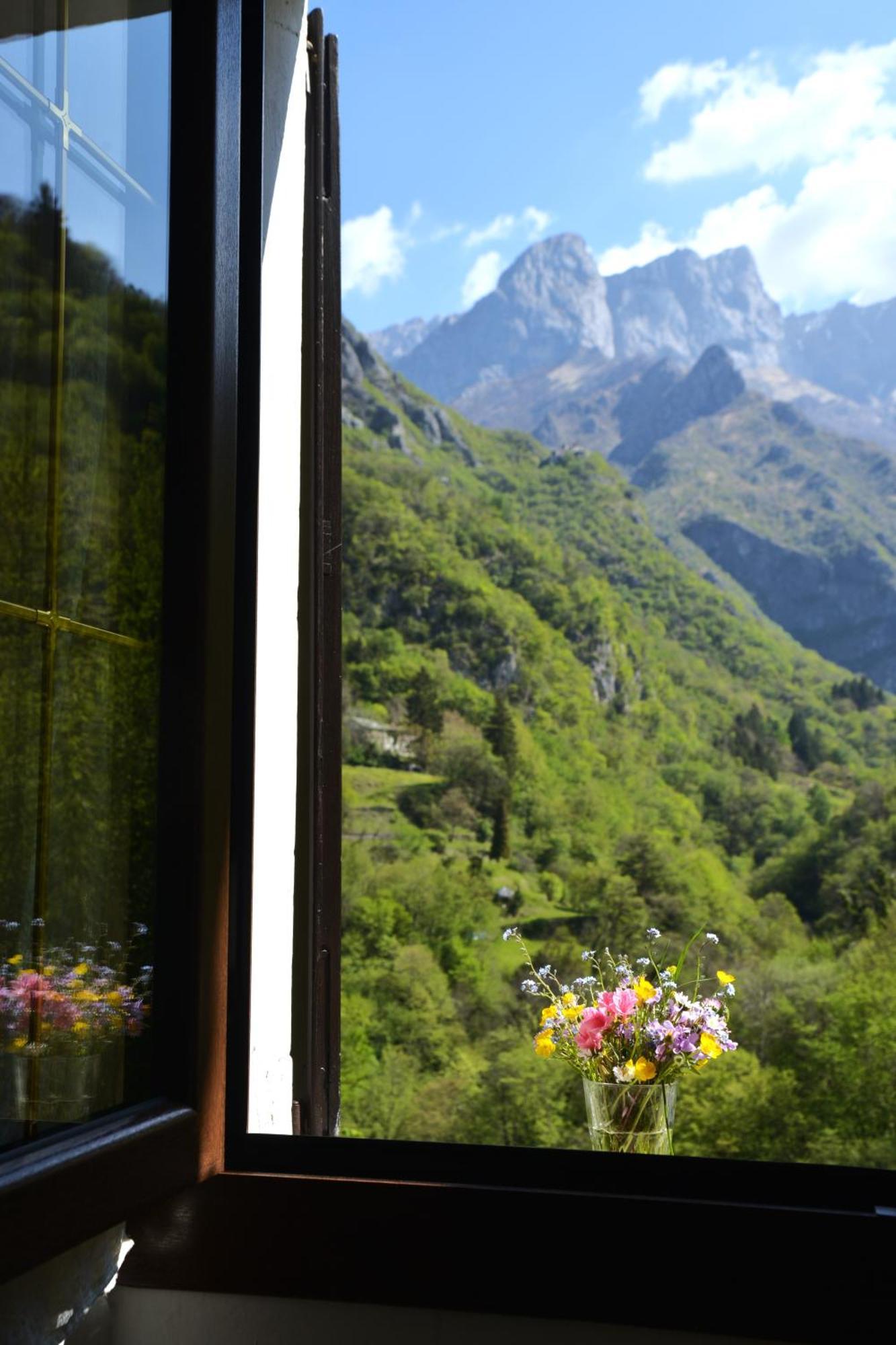 Hotel Al Verde Mandello del Lario Ngoại thất bức ảnh