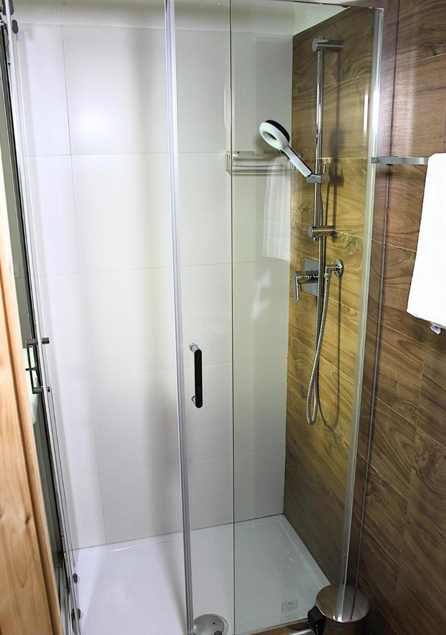 Hotel Al Verde Mandello del Lario Ngoại thất bức ảnh
