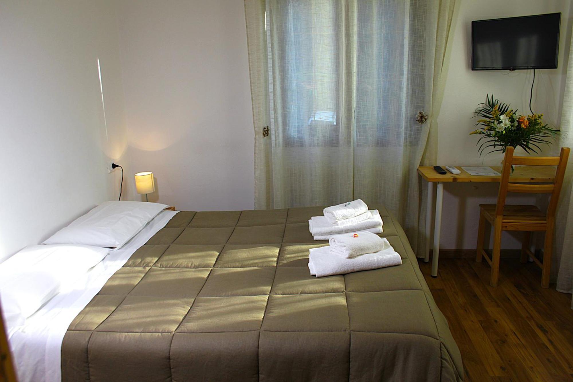 Hotel Al Verde Mandello del Lario Ngoại thất bức ảnh